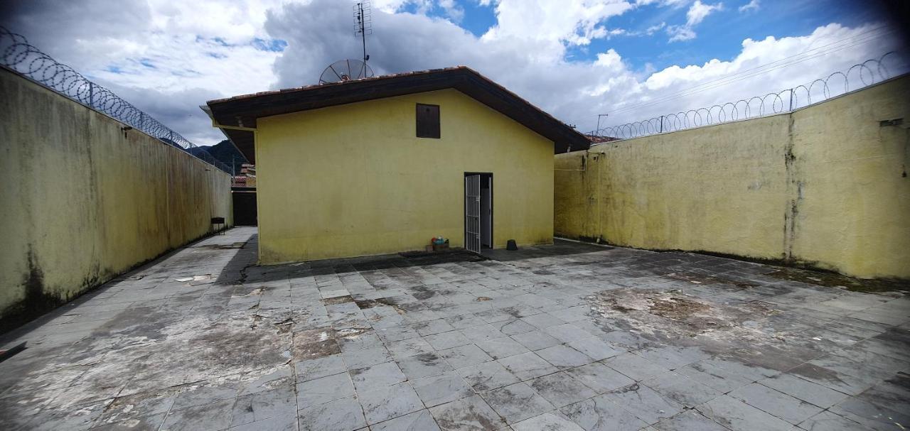 Casa De Temporada Proximo A Praia Caraguatatuba Εξωτερικό φωτογραφία